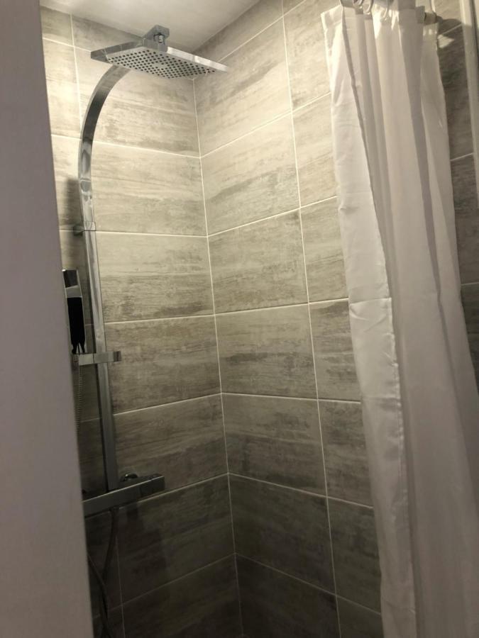 Putot-en-Auge Grande Chambre Familiale Jaune Tout Bonnement Bien מראה חיצוני תמונה